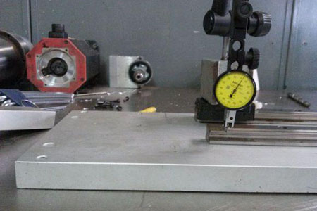 機(jī)床行業(yè)直線導(dǎo)軌的校對與安裝有哪些注意事項？