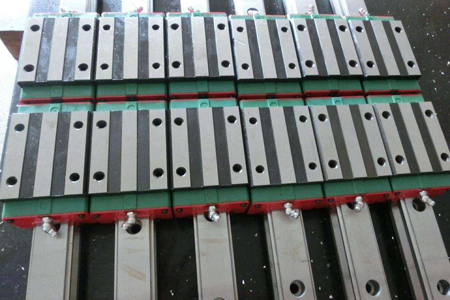 靜音式直線(xiàn)導(dǎo)軌QW系列摩擦力及安裝介紹